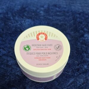 First Aid Beauty Ingrown Hair Pads